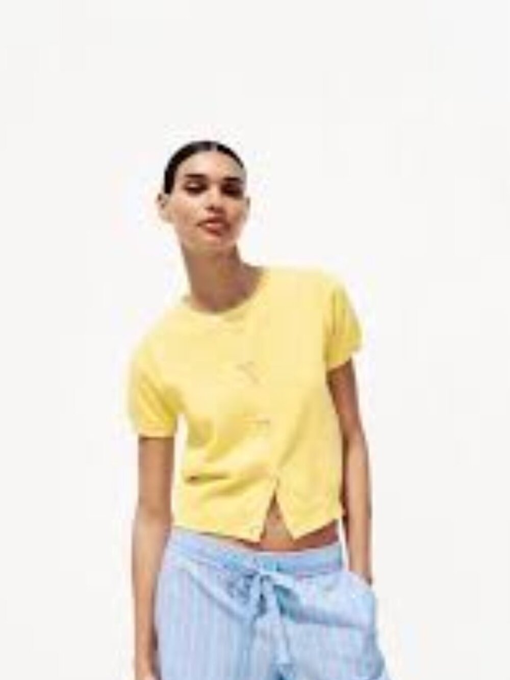 Zara Short Sleeve Cardigan w/ Bow Buttons